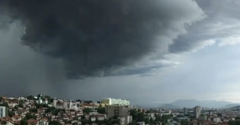 Superćelijske oluje stižu u BiH: Provjerite koji će dijelovi zemlje biti najviše pogođeni