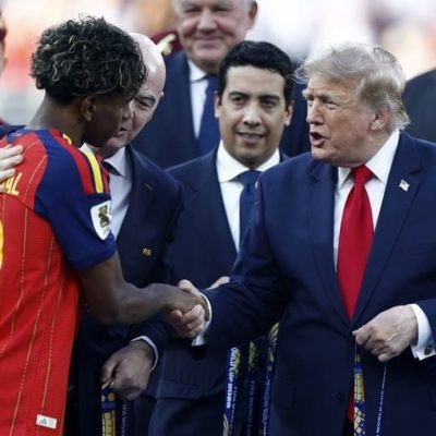 Čitačica s usana razotkrila Trumpa: Svakom igraču Španije rekao je istu rečenicu
