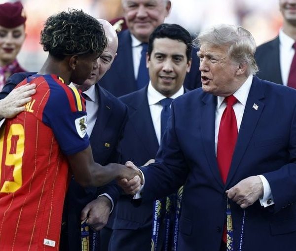 Čitačica s usana razotkrila Trumpa: Svakom igraču Španije rekao je istu rečenicu