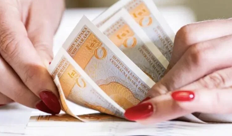PRVI PUT U OVOJ OPĆINI: Porodice s djecom mogu dobiti pomoć od 500 KM