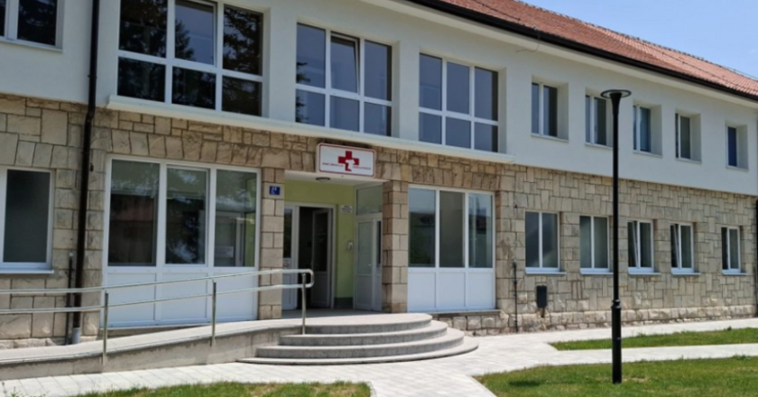 SKANDAL KOJI JE POTRESAO BH. GRAD DOBIO EPILOG: Doktorica koja je veličala ratnog zločinca Mladića dobila ekspresan otkaz!