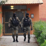 Velika policijska akcija: Priveden federalni ministar, oduzet mu mobilni telefon