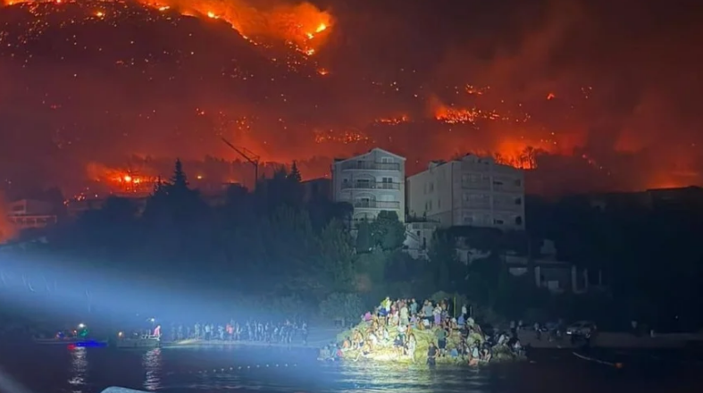 Drama kod Omiša: Tokom velikog požara nestala državljanka BiH, pokrenuta potraga