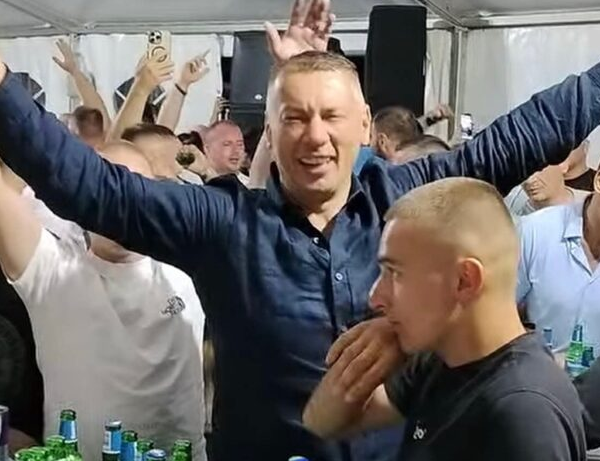 Bratunac u fokusu nakon skupa: Pjevale se pjesme o Aliji i mudžahedinima, prisustvovao i Nešić
