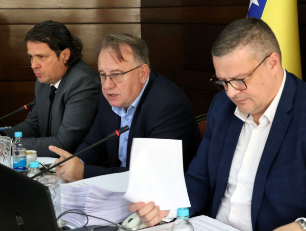 Vlada FBiH raspodijelila 839.000 KM: Evo ko ostvaruje pravo na sredstva