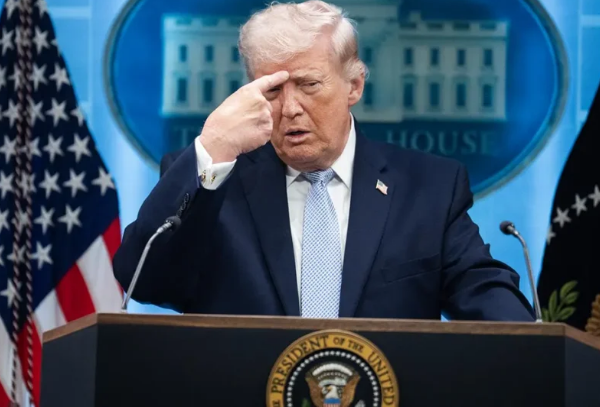 Trump zaintrigirao javnost: “Ne mislim da je mrtav, samo je…”