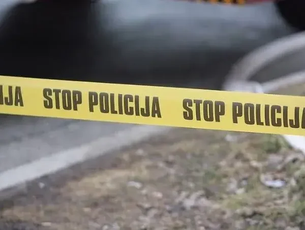 Teška saobraćajna nesreća sa smrtnim ishodom: Sudarili se teretno vozilo i traktor