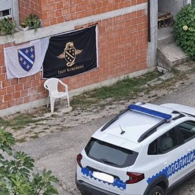 Policija od povratnika u Bosanskom Novom oduzela zastave s ljiljanima