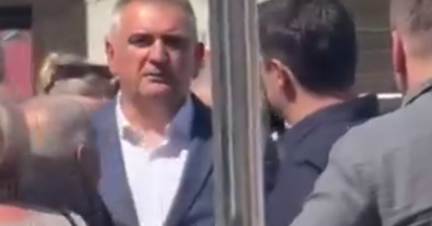 Premijeru RS-a pukli živci pred kamerama: Burna reakcija Save Minića nakon pitanja Darka Berjana (VIDEO)