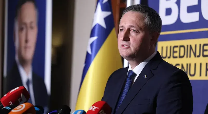 Bećirović: Bolje da ne dođemo u poziciju da razmatramo pomilovanje Dodika