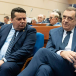 Crnadak poručio Dodiku i Stevandiću: Kleknite i izvinite se narodu Srbije