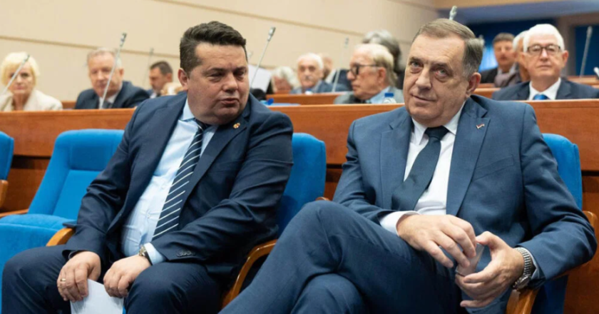 Crnadak poručio Dodiku i Stevandiću: Kleknite i izvinite se narodu Srbije