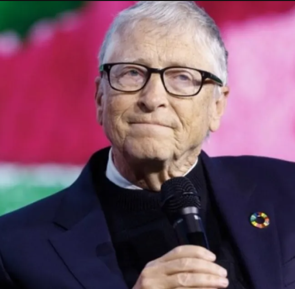 BILL GATES OTKRIO ŠTA NAS ČEKA: UPOZORIO NA SCENARIJ KOJI BI MOGAO STIĆI VEĆ 2027.