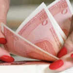 LIJEPE VIJESTI ZA KORISNIKE: Ministarstvo finansija objavilo kada počinje isplata invalidnina