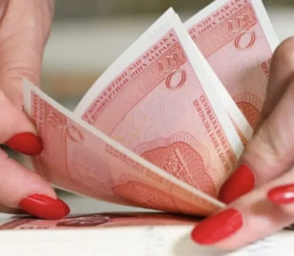 LIJEPE VIJESTI ZA KORISNIKE: Ministarstvo finansija objavilo kada počinje isplata invalidnina