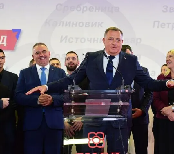 Politički potres pred izbore: Trumpovi savjetnici pomagali Dodiku, detalji izazvali reakcije